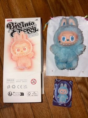 Pop mart big into energy Labubu Hope